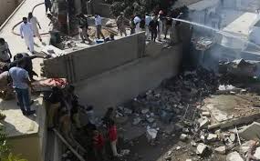 نجات ۳ نفر در حادثه سقوط هواپیمای پاکستانی