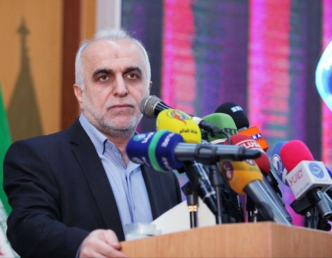 وزیر اقتصاد: بودجه ۹۹ ارتباط زیادی با قیمت دلار ندارد/ بانک‌های ایرانی هوشمند نیستند