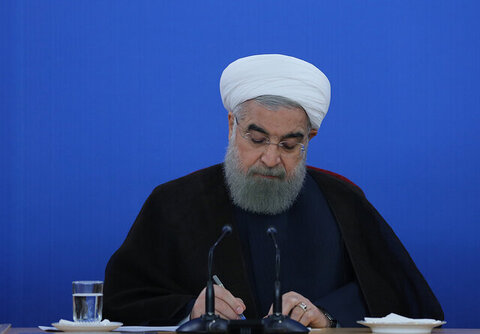 روحانی: اختصاص اعتبار یک‌میلیون‌تومانی به تمام سرپرستان یارانه‌بگیر