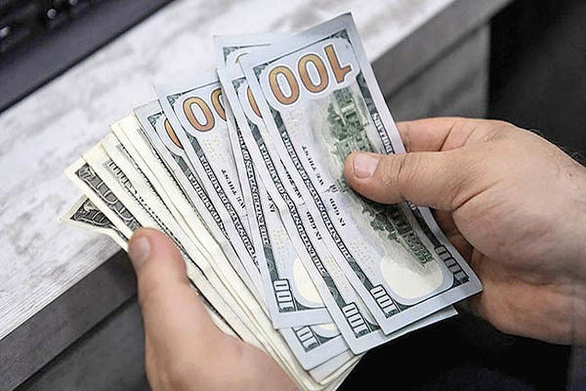 احتمالا قیمت دلار تا مدت‌ها در همین محدوده باقی می‌ماند