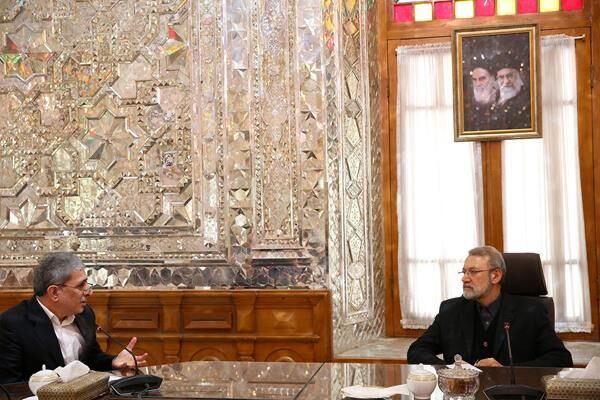 لاریجانی از خدمات بانکها در بحران کرونا قدردانی کرد لاریجانی از خدمات بانکها در بحران کرونا قدردانی کرد