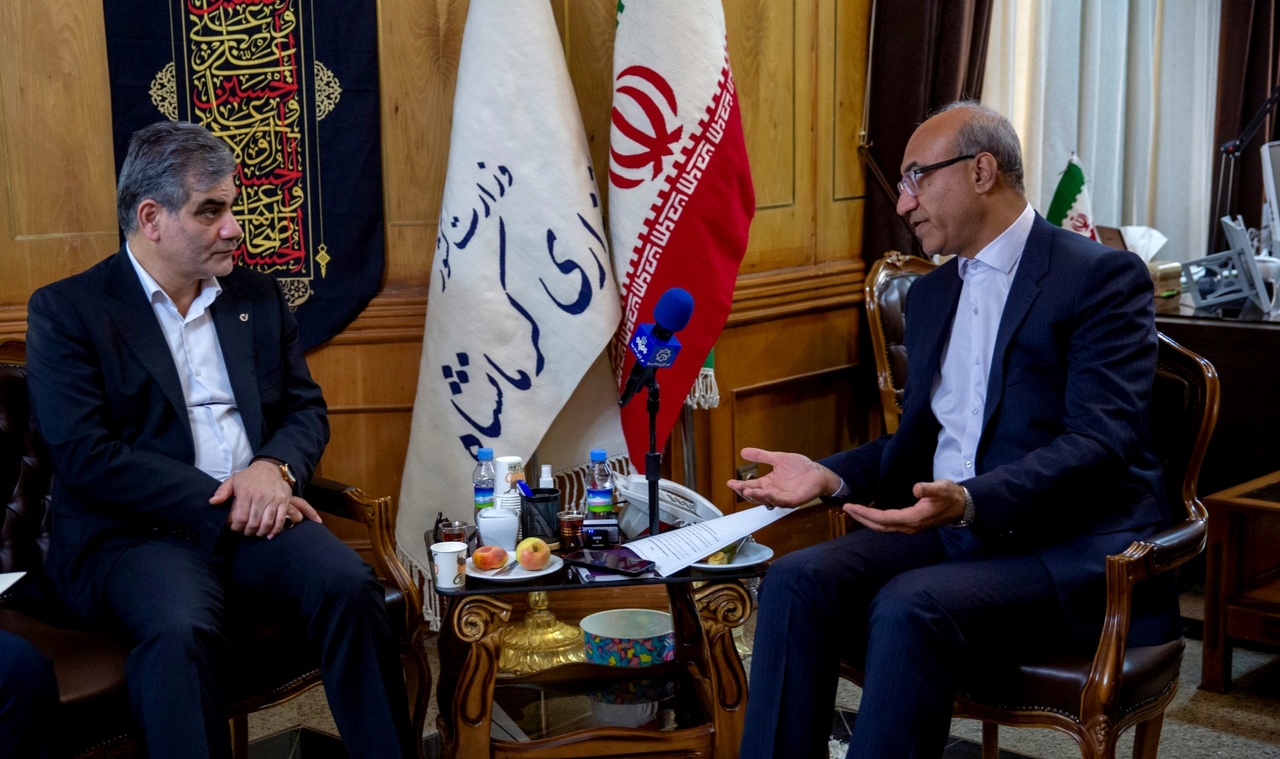 تقدیر استاندار کرمانشاه از پرداخت وام بانک قرض الحسنه مهر تقدیر استاندار کرمانشاه از پرداخت وام بانک قرض الحسنه مهر