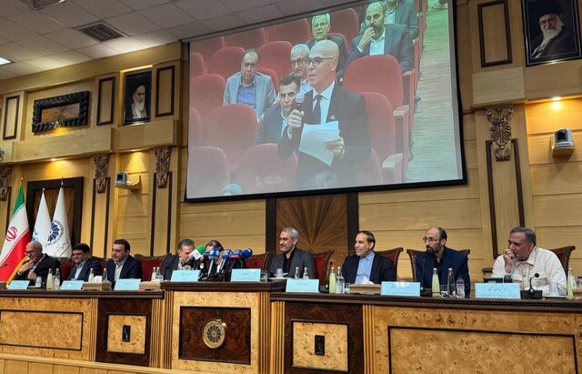همه آقایان وام گرفته‌اند اما باز هم وام می‌خواهند!