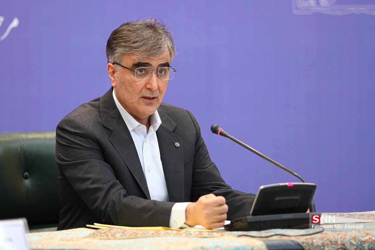 دستور فرزین:صندلی‌های خالی هیأت خبرگان بانکی را فوراً پرکنید