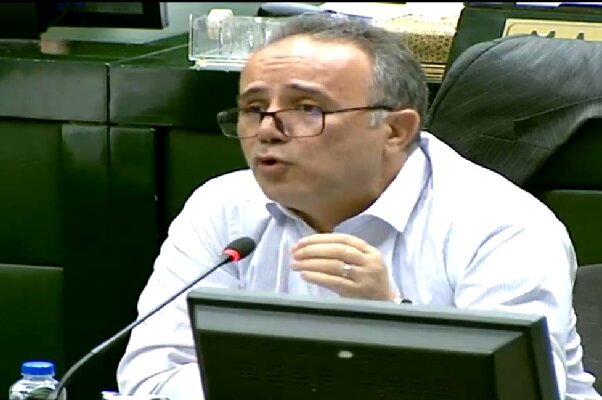 انتقاد علیمردانی از اتخاذ سیاستهای انقباضی توسط بانک مرکزی انتقاد علیمردانی از اتخاذ سیاستهای انقباضی توسط بانک مرکزی