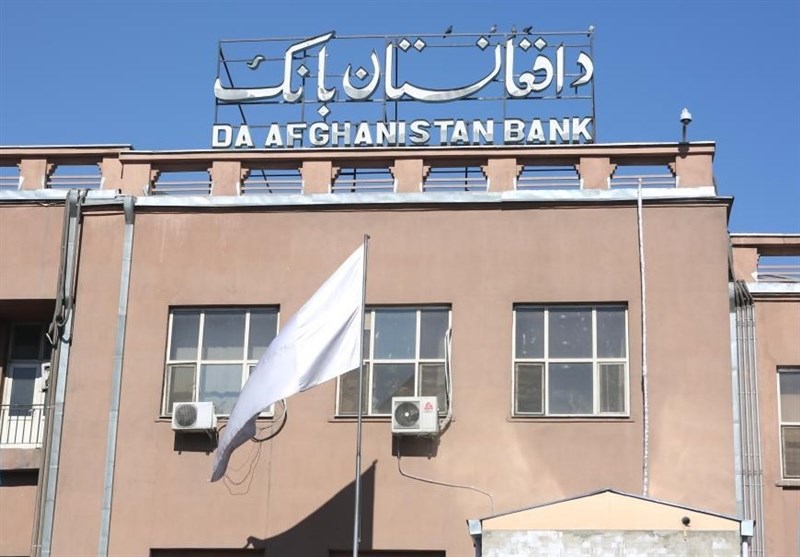 خدمات بانکی در افغانستان فلج شد خدمات بانکی در افغانستان فلج شد