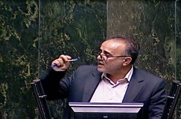 ابربدهکاران بانکی در حاشیه امن اقتصاد کشور را نابود می‌کنند