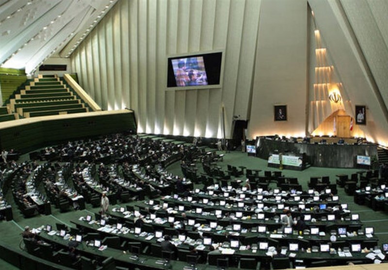 مجلس بررسی عملکرد بانک مرکزی از سال۹۴تاکنون را آغاز می‌کند
