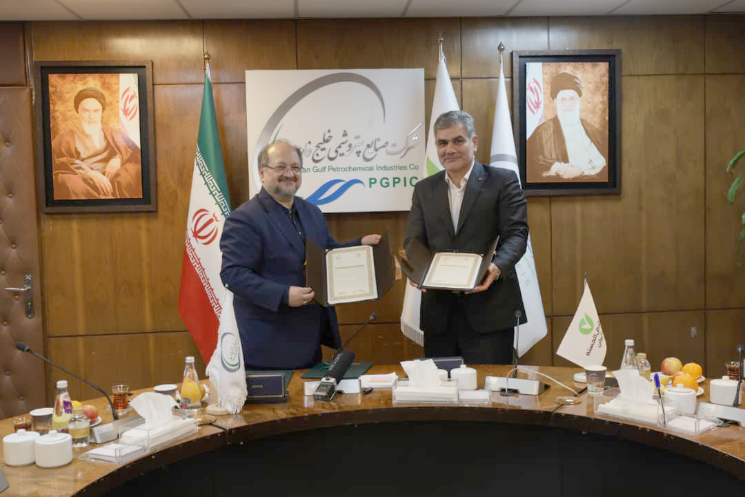 توسعه همکاری‌های هلدینگ پتروشیمی خلیج فارس و بانک مهر ایران