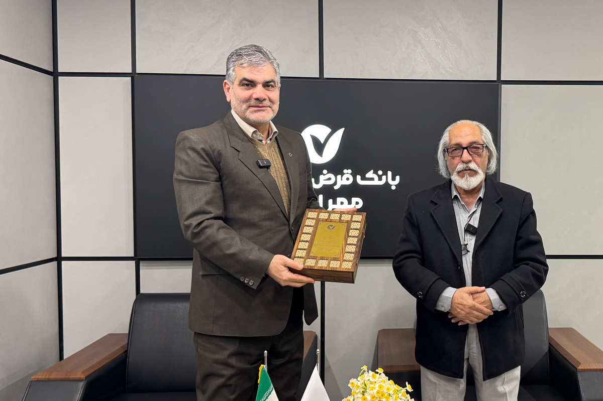 قرآن کریم به خط نستعلیق چاپ می‌شود