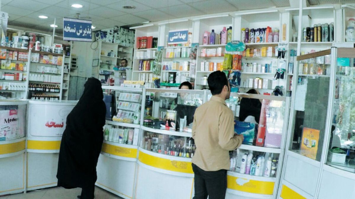 پایان اولتیماتوم برای اصلاح قرارداد بیمه‌ها با داروخانه‌ها