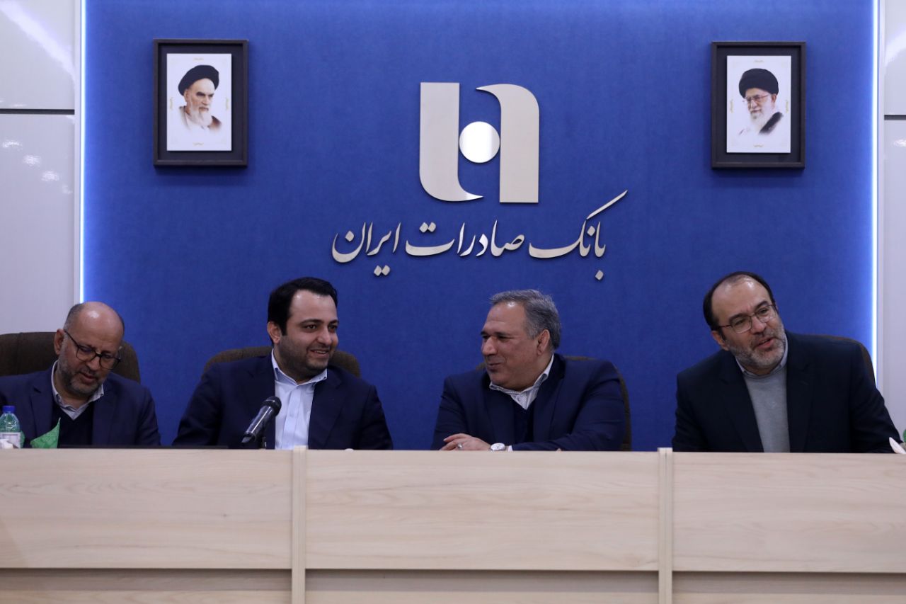 بازسازی موفق بانک صادرات؛ تحولی در توسعه زیرساخت‌های بانکی