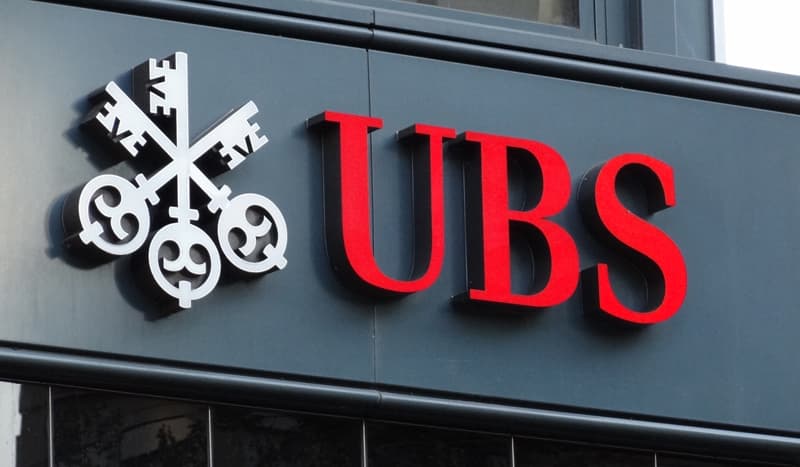 بانک UBS سوئیس: آماده طلای ۵۰۰۰دلاری باشید