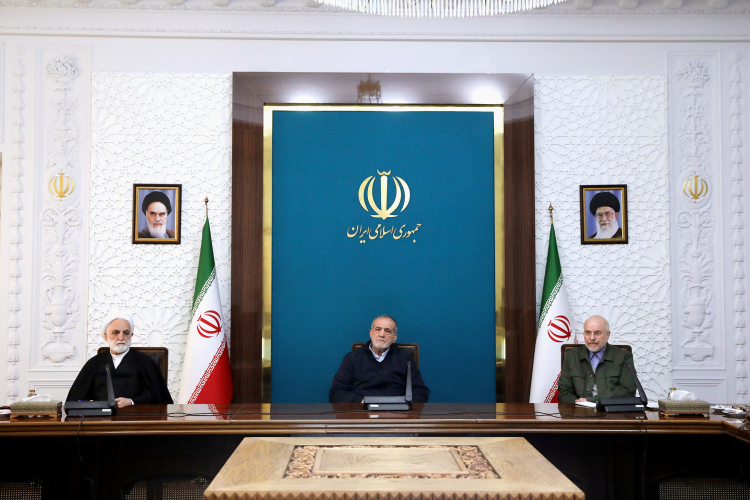 گزارش بانک مرکزی از بازار ارز به سران قوا