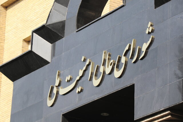 بانک‌ها فعلا مشغول به فعالیت هستند