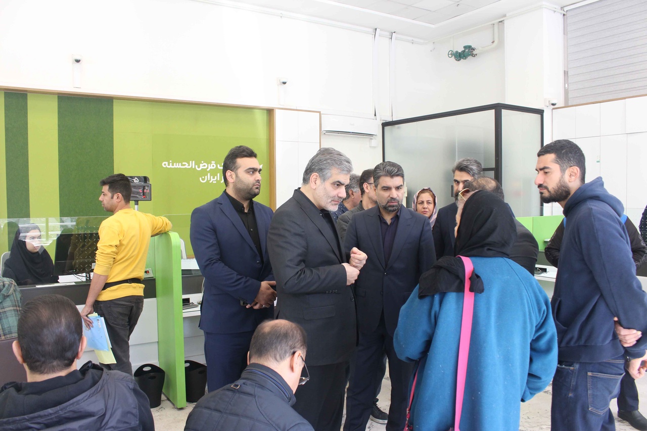 خدمت‌رسانی بی‌وقفه شعب بانک مهر ایران در ایام جنگ تحمیلی