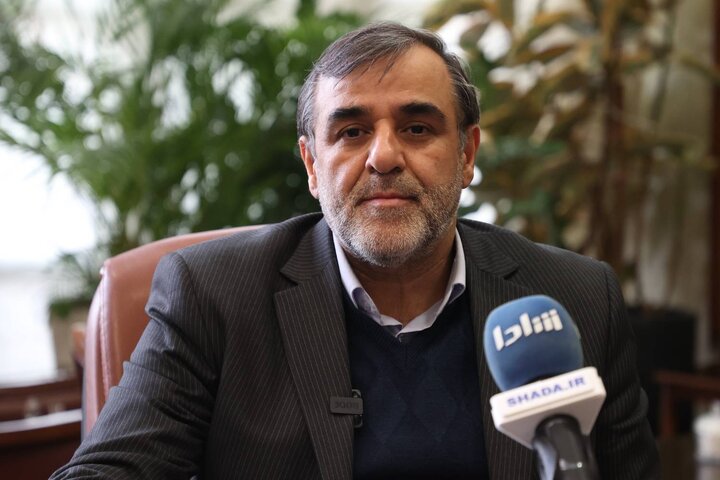 انتصابات در بانک و بیمه قانونی بوده است