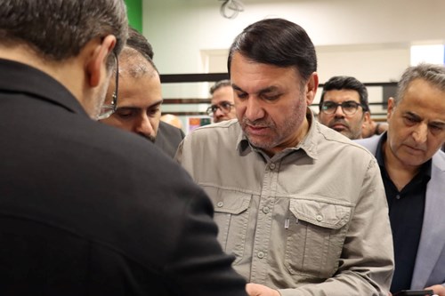 بازدید مدیرعامل بانک سپه از کارخانه هوش دیجیتال بانک سپه