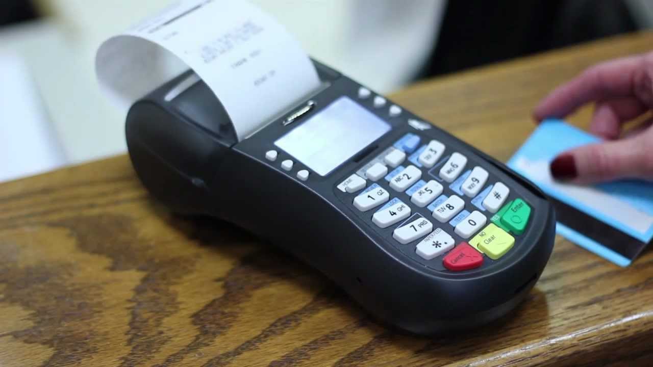 چرا خدمات کارتی برخی بانک‌ها از دسترس خارج شد؟