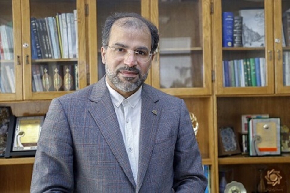 مدیرسابق روابط عمومی بانک مرکزی از بابک‌ زنجانی حلالیت طلبید