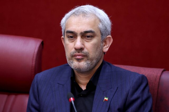 تذکر وزیر اقتصاد به رئیس کل بیمه مرکزی