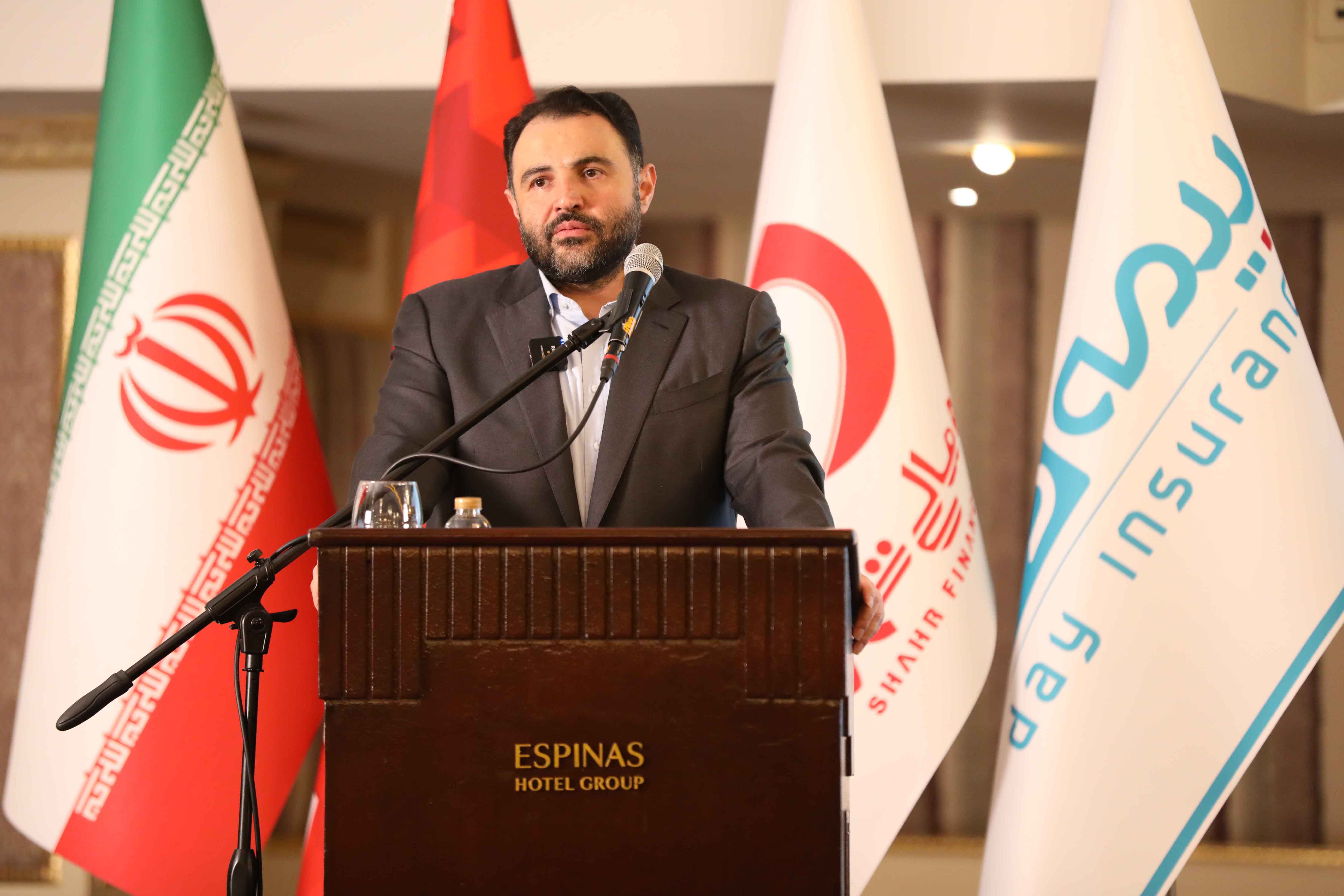 مراسم رونمایی از صندوق تضمین غیردولتی مهرگان دی شهر 