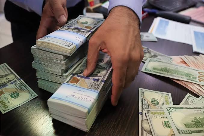 از ۵۰۰میلیون دلار ارز عرضه‌شده در بانک‌ها چقدر فروش رفت؟