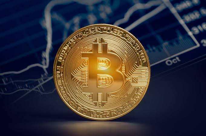 بیت‌کوین طاقت نیاورد و دوباره سقوط کرد