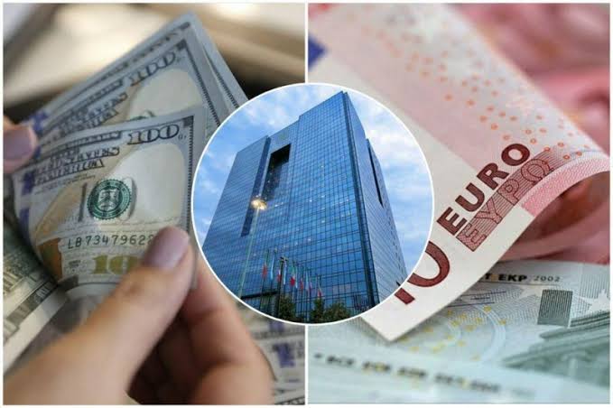 بانک مرکزی 11رئیس شعبه متخلف بازار ارز را برکنار کرد