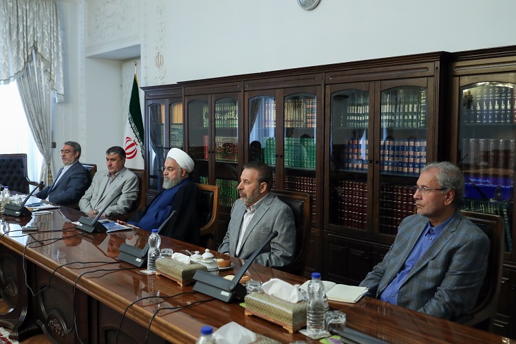 عکس/رئیس‌کل بانک مرکزی و مدیرعامل بانک مسکن در جلسه مسکن روحانی!