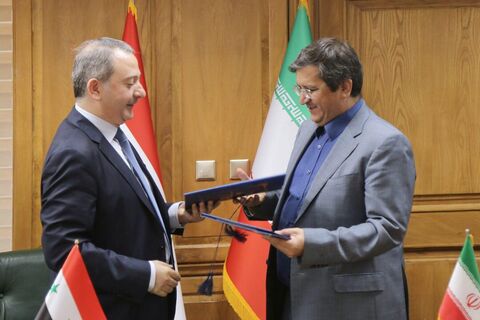همتی: گسترش روابط بانکی ایران و سوریه موجب تسهیل فعالیت تجار خواهد شد